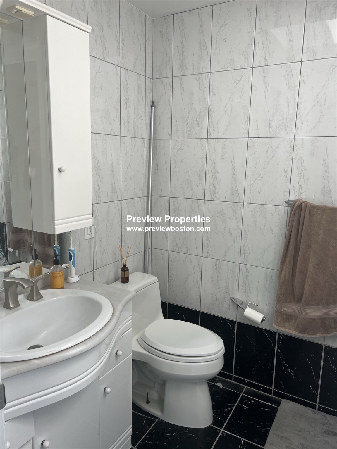 3 bed, 2.5 bath apartment for rent at 47 Union St Unit P, Brighton — photo 12 of 14