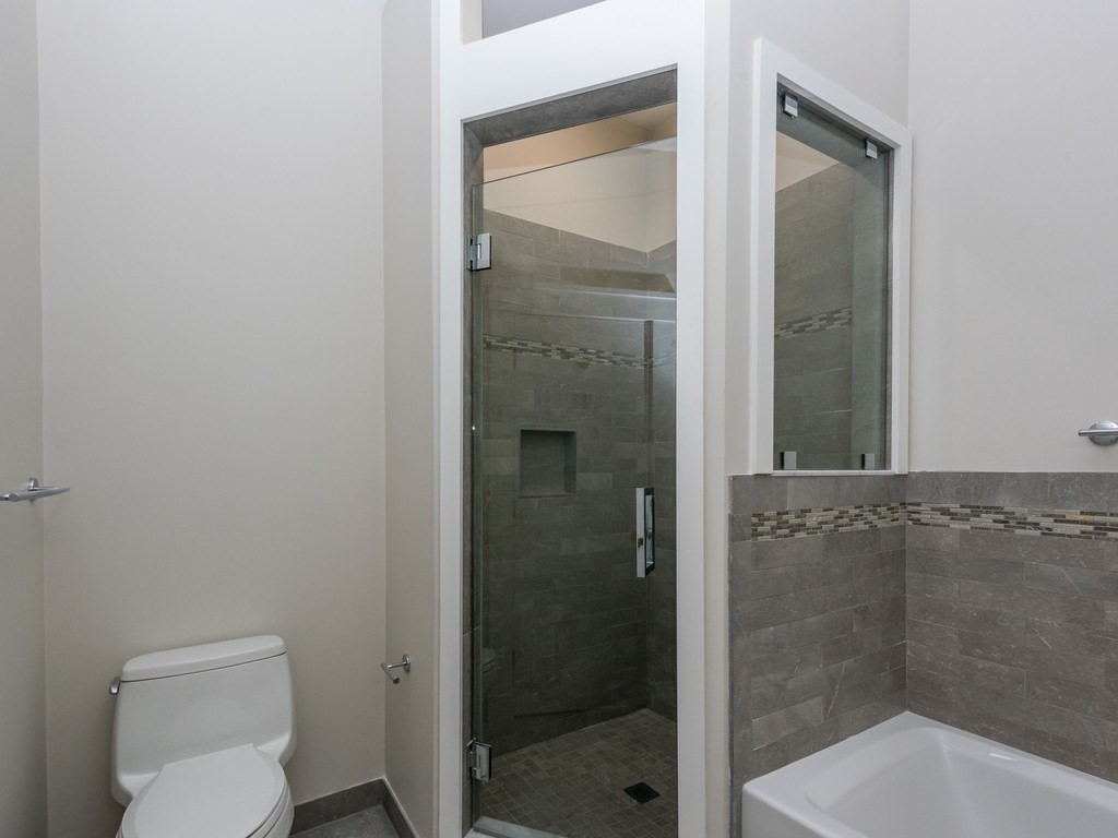 4 bed, 3 bath apartment for rent at 47 Wallace St Unit 1, Tufts — photo 28 of 37