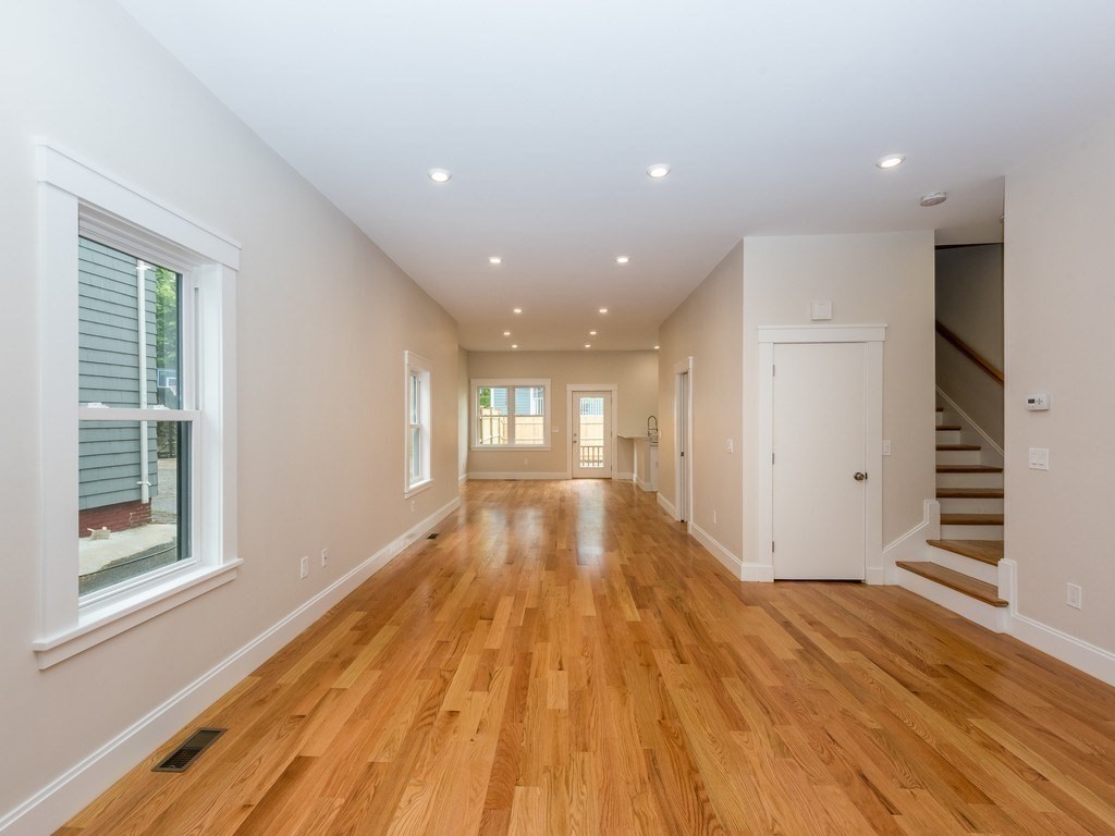 4 bed, 3 bath apartment for rent at 47 Wallace St Unit 1, Tufts — photo 5 of 37