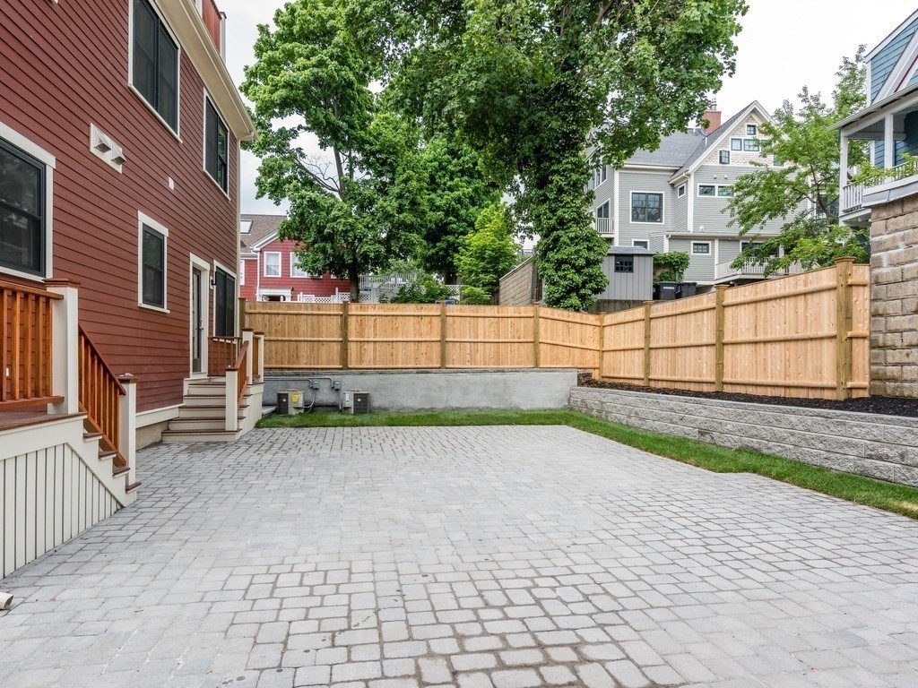 4 bed, 3 bath apartment for rent at 47 Wallace St Unit 1, Tufts — photo 35 of 37