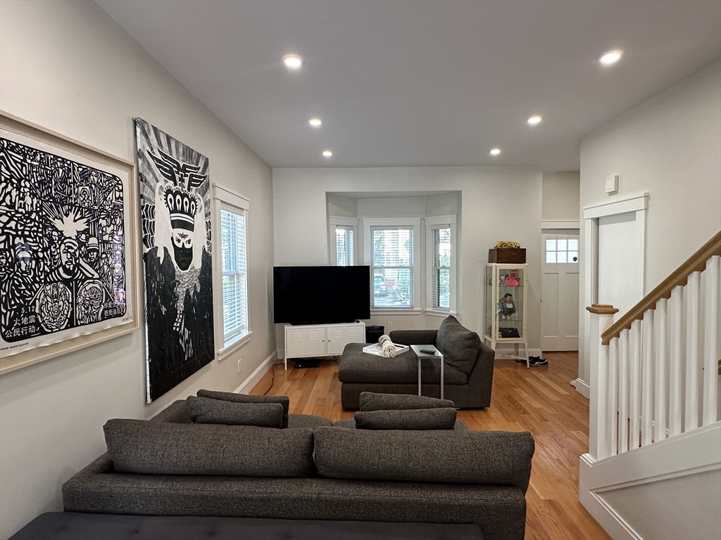 4 bed, 4+ bath apartment for rent at 47 Wallace St Unit 2, Tufts — photo 3 of 25