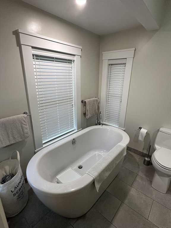4 bed, 4+ bath apartment for rent at 47 Wallace St Unit 2, Tufts — photo 12 of 25