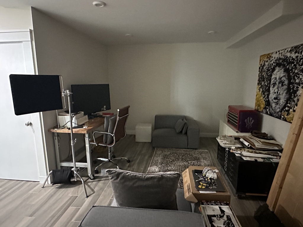 4 bed, 4+ bath apartment for rent at 47 Wallace St Unit 2, Tufts — photo 22 of 25