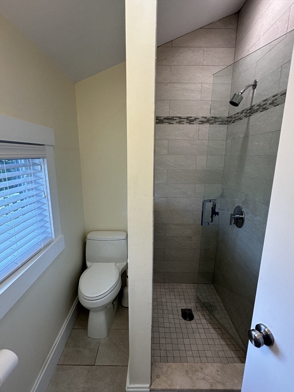 4 bed, 4+ bath apartment for rent at 47 Wallace St Unit 2, Tufts — photo 18 of 25
