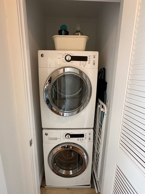 4 bed, 4+ bath apartment for rent at 47 Wallace St Unit 2, Tufts — photo 16 of 25
