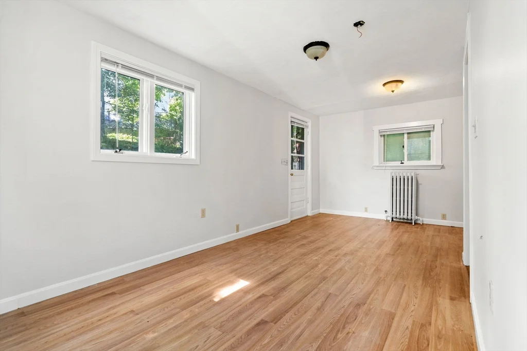 4 bed, 1.5 bath apartment for rent at 47 Wallingford Rd Unit 1, Brighton — photo 12 of 12