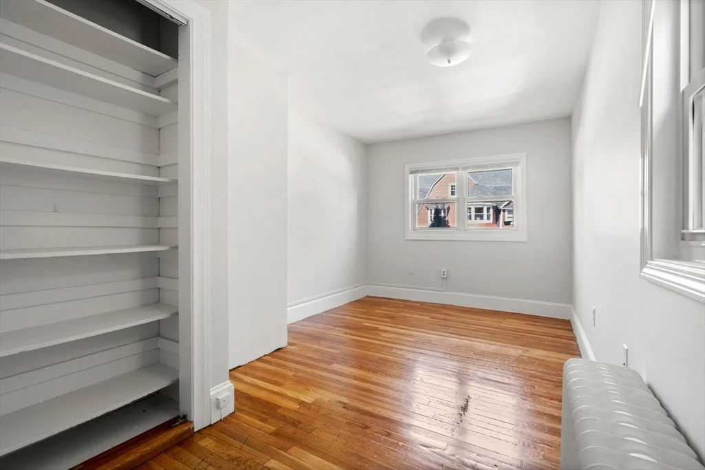 4 bed, 1.5 bath apartment for rent at 47 Wallingford Rd Unit 1, Brighton — photo 10 of 12