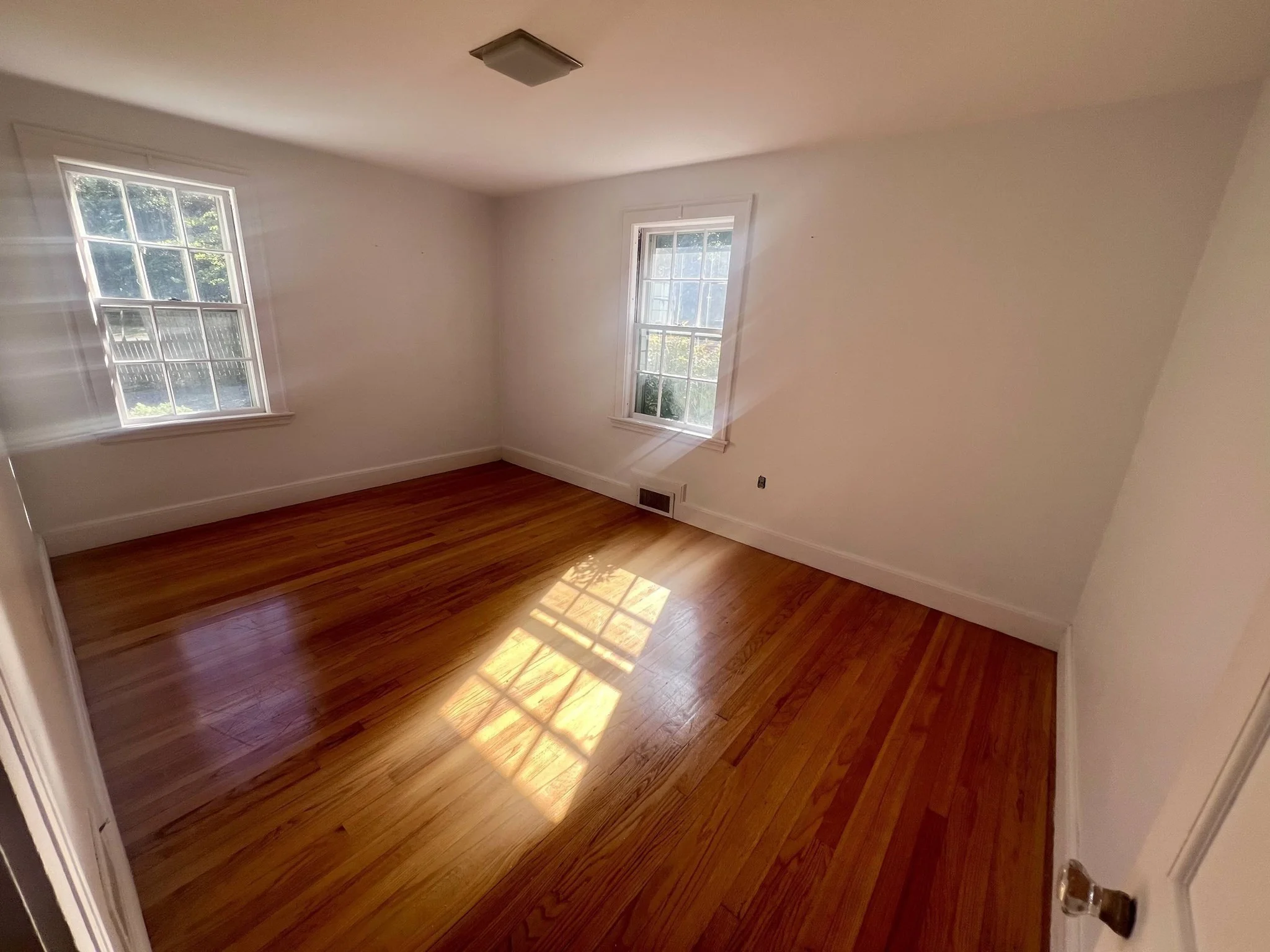 4 bed, 2 bath apartment for rent at 47 Wood St, Lexington — photo 7 of 15