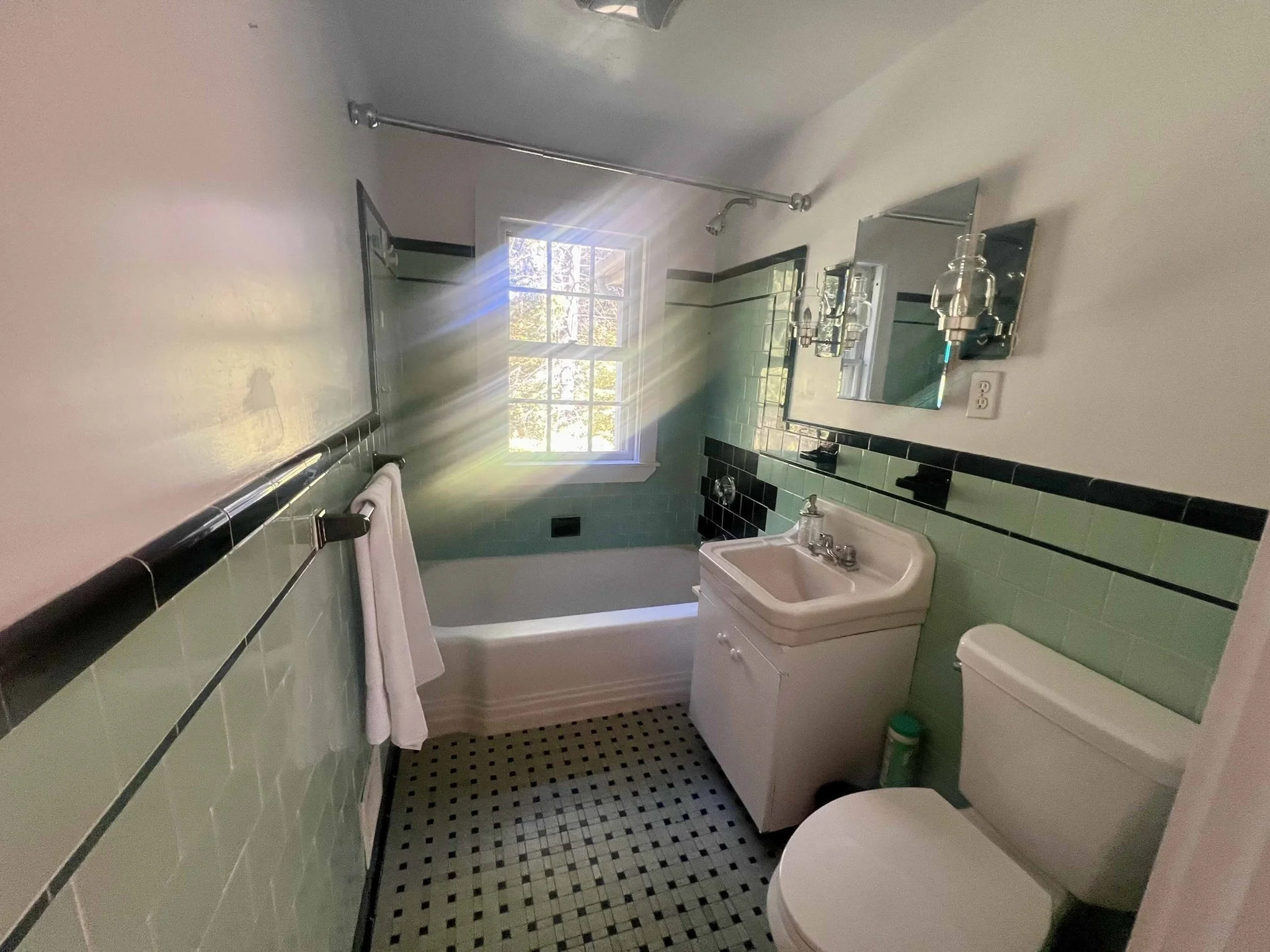 4 bed, 2 bath apartment for rent at 47 Wood St, Lexington — photo 8 of 15