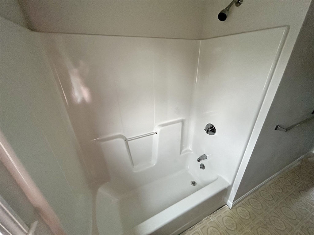2 bed, 1 bath apartment for rent at 47 Wyman Rd, Collinsville — photo 17 of 22