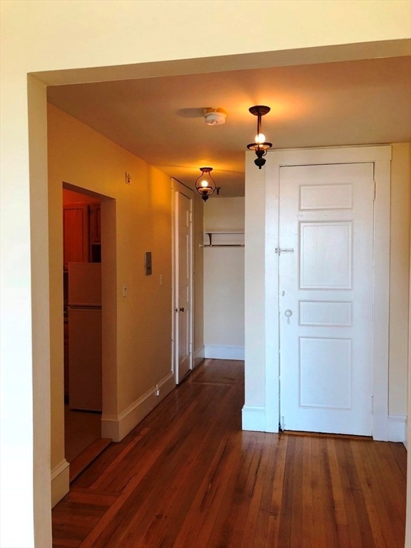 1 bed, 1 bath apartment for rent at 470 Beacon St Unit 8, Back Bay — photo 5 of 13