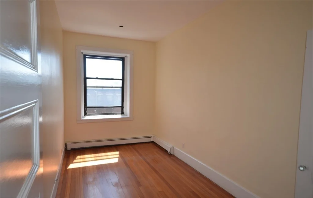 1 bed, 1 bath apartment for rent at 470 Commonwealth Ave Unit 3r, Fenway — photo 6 of 7