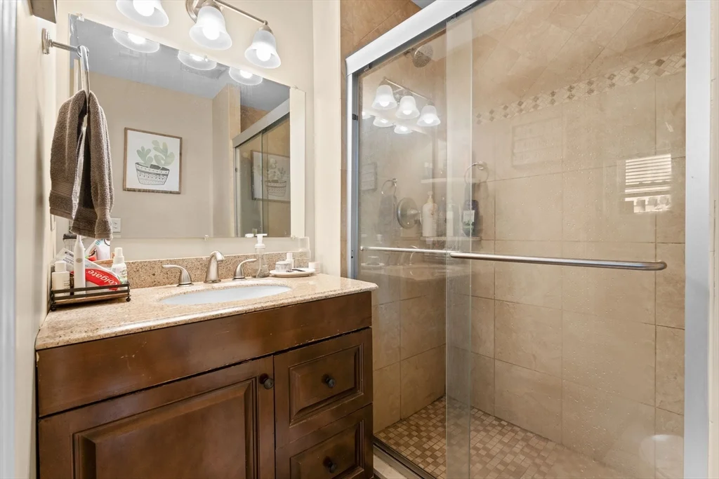 1 bed, 1 bath apartment for rent at 470 East 6th St Unit 2, South Boston — photo 14 of 15