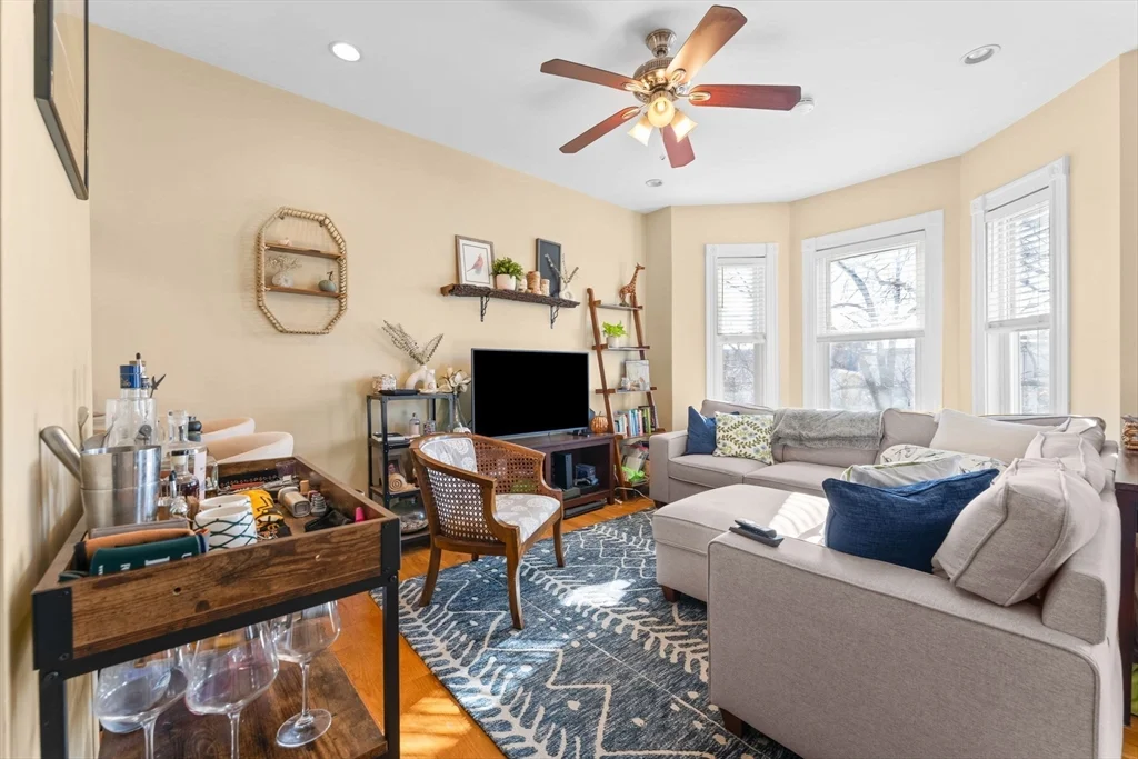 1 bed, 1 bath apartment for rent at 470 East 6th St Unit 2, South Boston — photo 7 of 15
