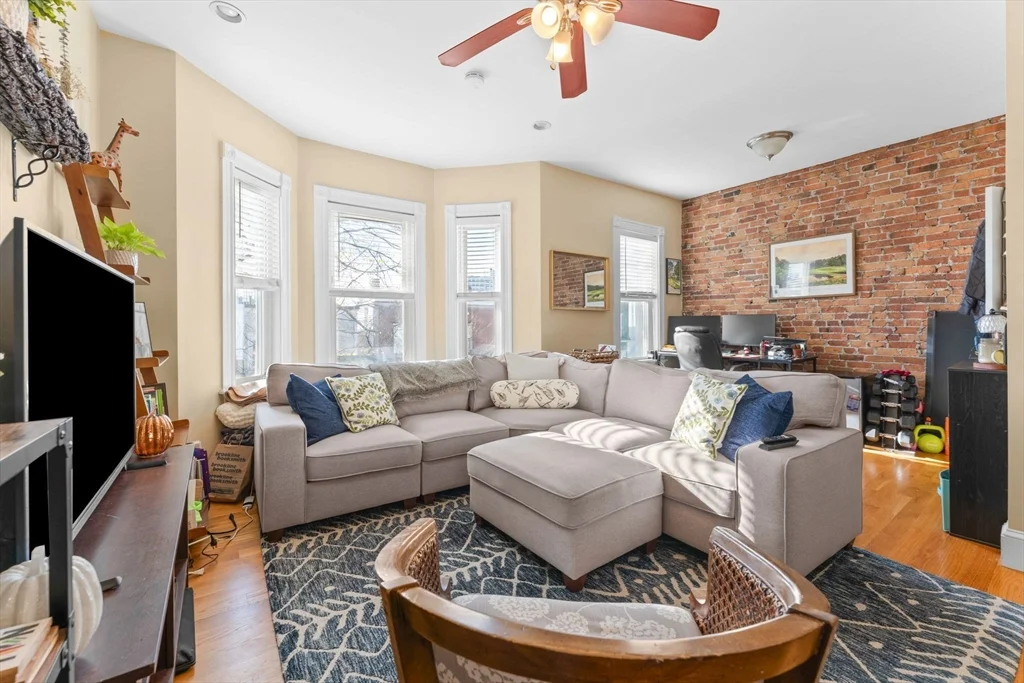 1 bed, 1 bath apartment for rent at 470 East 6th St Unit 2, South Boston — photo 5 of 15