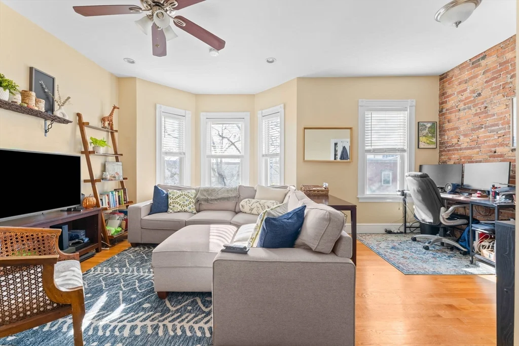 1 bed, 1 bath apartment for rent at 470 East 6th St Unit 2, South Boston — photo 8 of 15