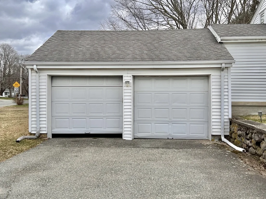 3 bed, 2 bath apartment for rent at 470 Pleasant St, Canton — photo 31 of 33