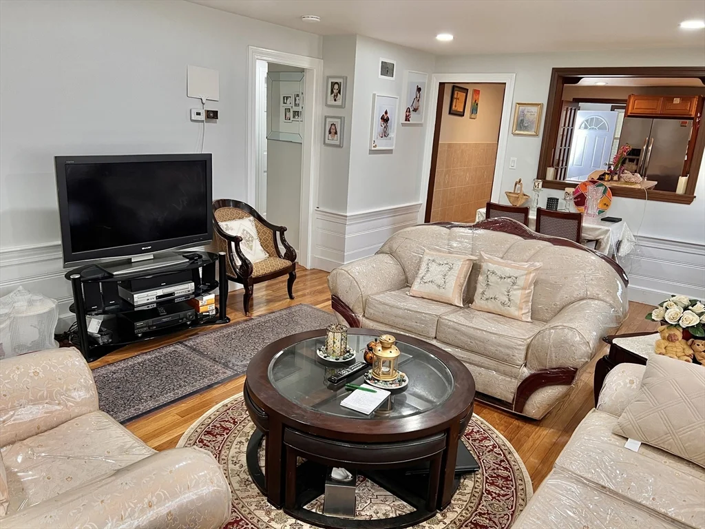 3 bed, 2 bath apartment for rent at 470 Pleasant St, Canton — photo 23 of 33
