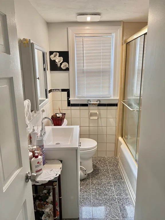 3 bed, 2 bath apartment for rent at 470 Pleasant St, Canton — photo 20 of 33