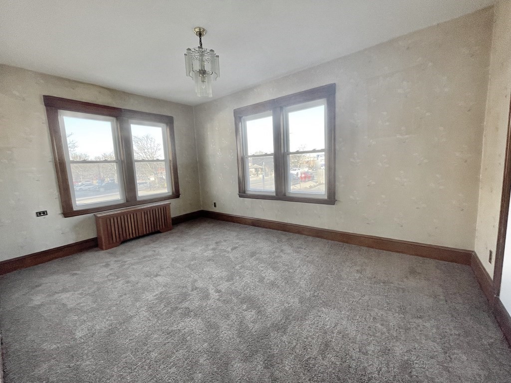 3 bed, 1 bath apartment for rent at 470 Western Ave Unit 1, Allston — photo 6 of 7