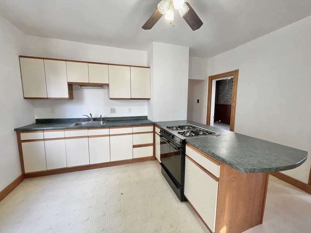 3 bed, 1 bath apartment for rent at 470 Western Ave Unit 1, Allston — photo 2 of 7