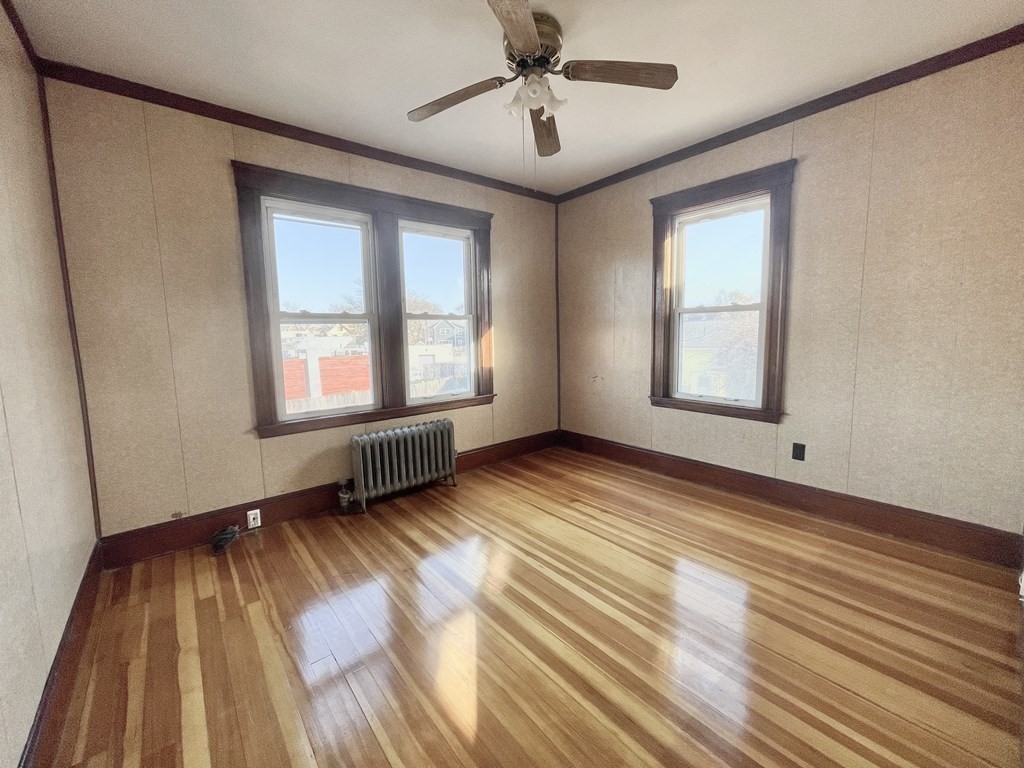 4 bed, 1 bath apartment for rent at 470 Western Ave Unit 2, Brighton — photo 5 of 10