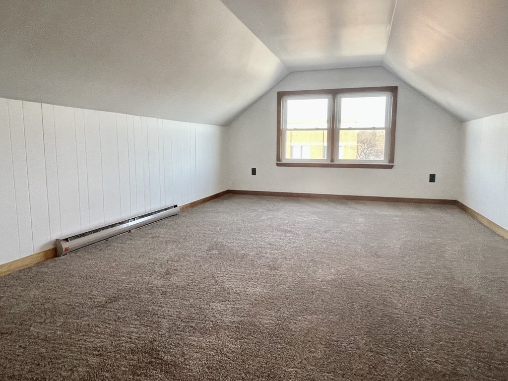 4 bed, 1 bath apartment for rent at 470 Western Ave Unit 2, Brighton — photo 8 of 10
