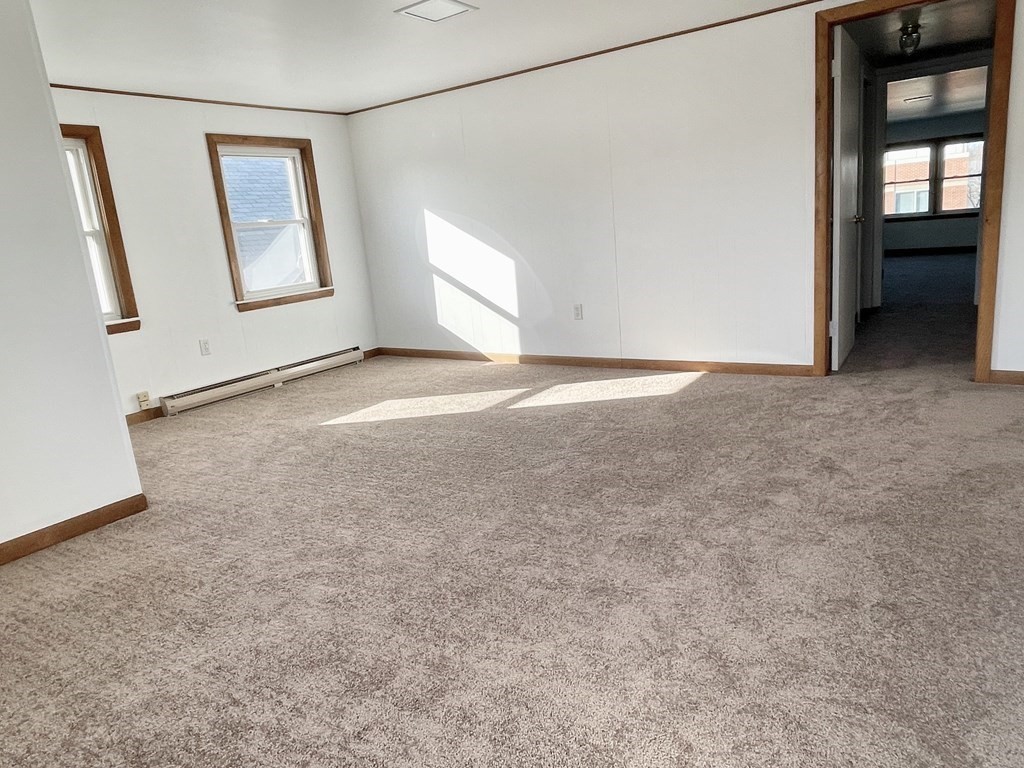 4 bed, 1 bath apartment for rent at 470 Western Ave Unit 2, Brighton — photo 7 of 10