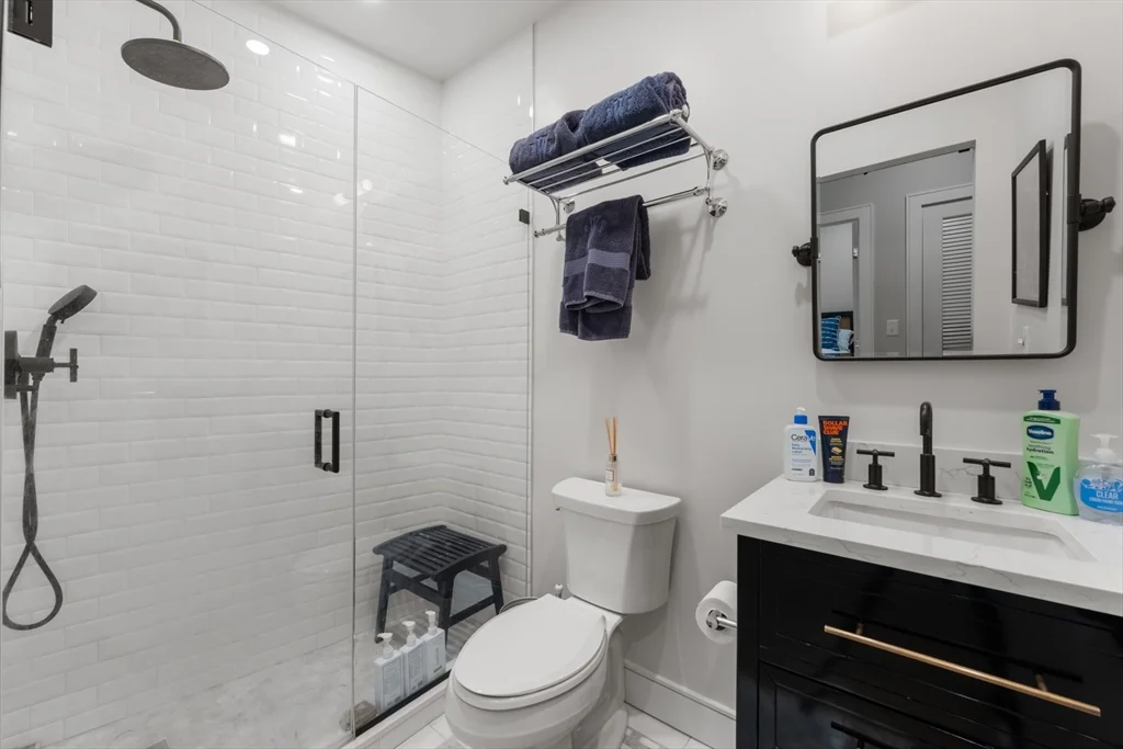1 bed, 1 bath apartment for rent at 471 Hanover St Unit 2, North End — photo 10 of 15