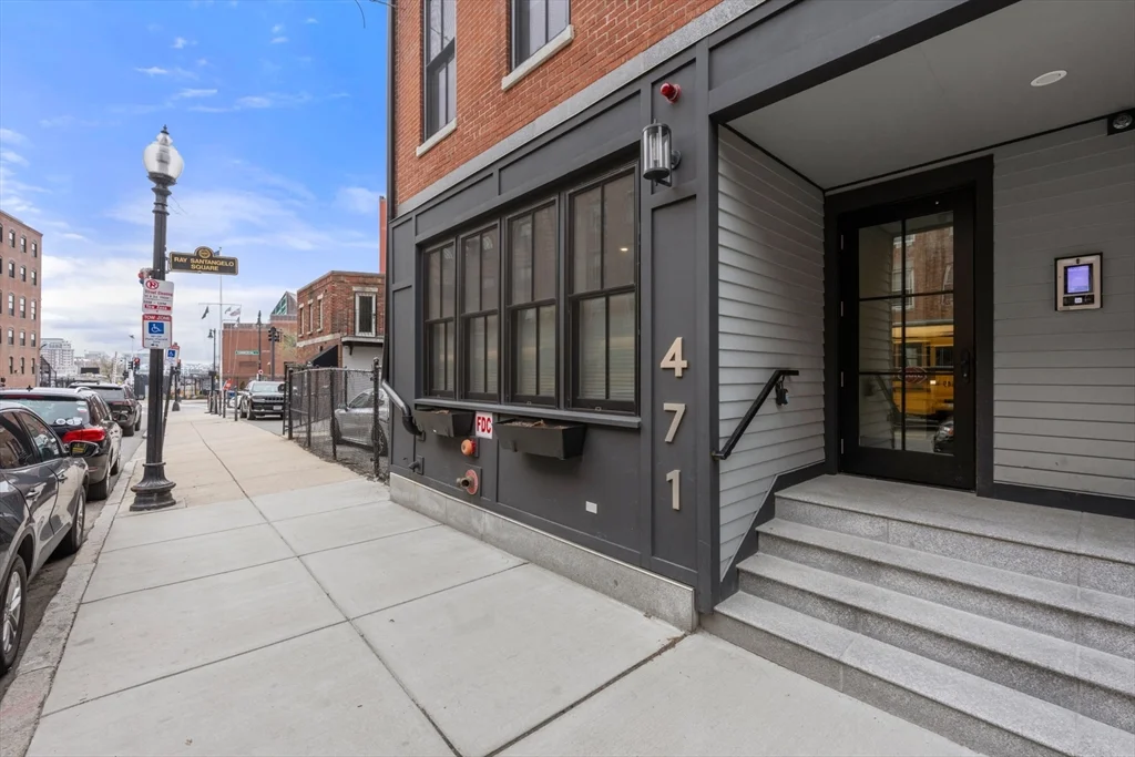 1 bed, 1 bath apartment for rent at 471 Hanover St Unit 2, North End — photo 14 of 15