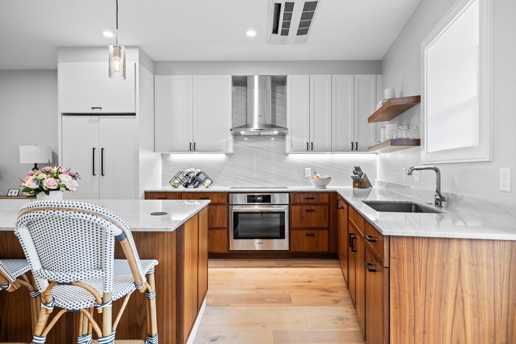 2 bed, 2 bath apartment for rent at 471 Hanover St Unit 4, North End — photo 4 of 24