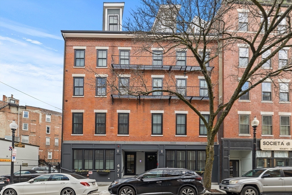 2 bed, 2 bath apartment for rent at 471 Hanover St Unit 4, North End — photo 3 of 24
