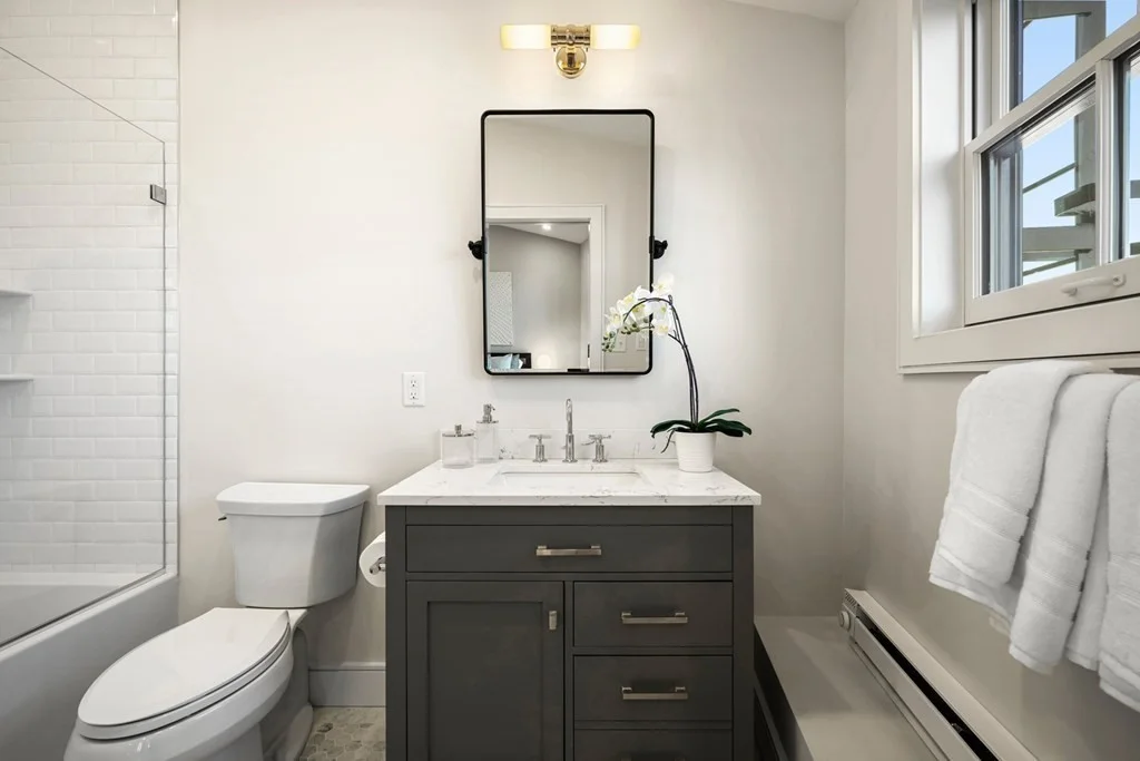 3 bed, 2 bath apartment for rent at 471 Hanover St Unit 5 - FURN, North End — photo 12 of 14