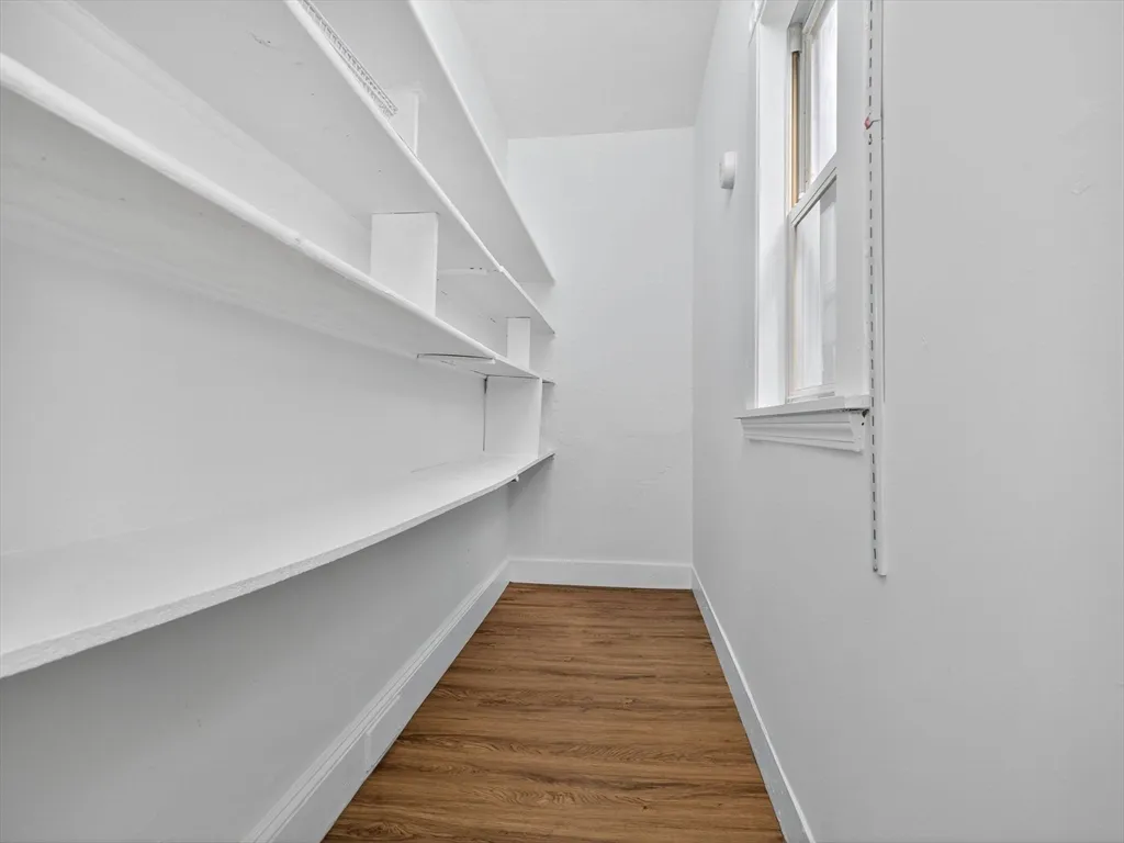 3 bed, 2 bath apartment for rent at 471 Medford St Unit 1, Winter Hill — photo 8 of 22