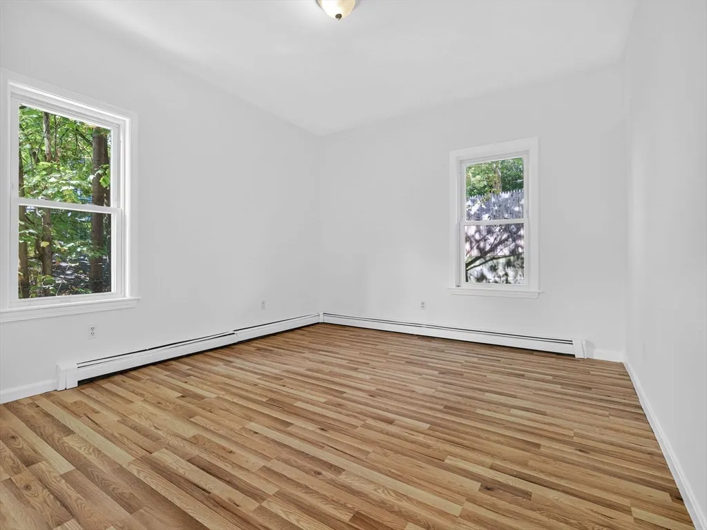3 bed, 2 bath apartment for rent at 471 Medford St Unit 1, Winter Hill — photo 9 of 22