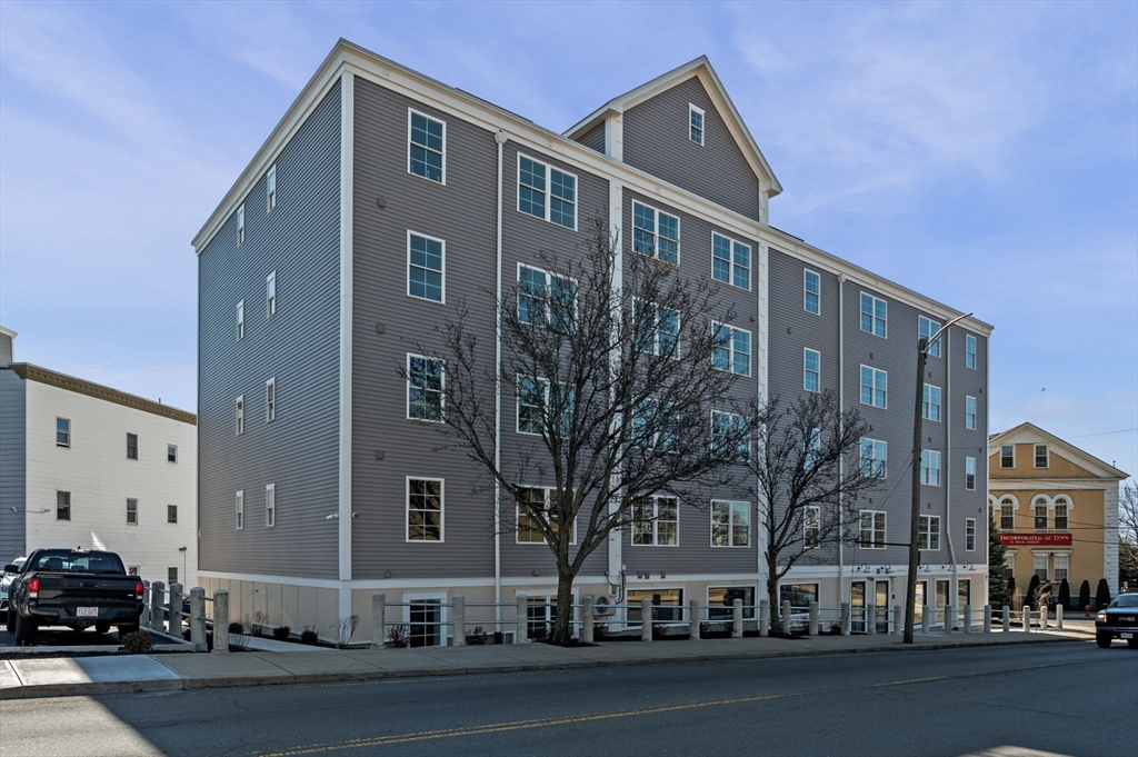 1 bed, 1 bath apartment for rent at 472 Essex St Unit 207, Lynn — photo 17 of 22