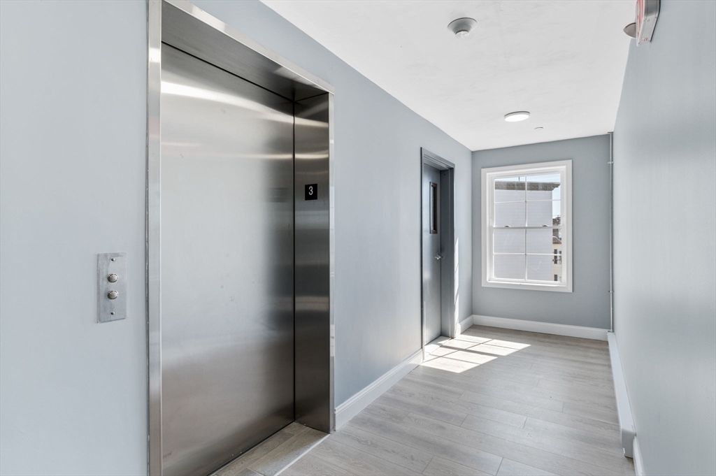 1 bed, 1 bath apartment for rent at 472 Essex St Unit 207, Lynn — photo 15 of 22