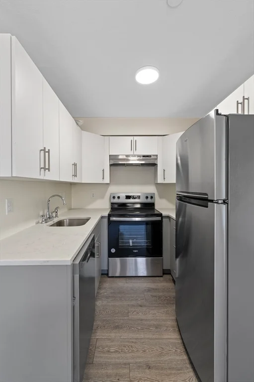 1 bed, 1 bath apartment for rent at 472 Essex St Unit 302, Lynn — photo 6 of 8