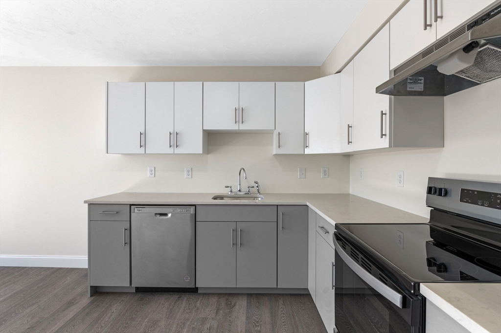 1 bed, 1 bath apartment for rent at 472 Essex St Unit 304, Lynn — photo 3 of 10