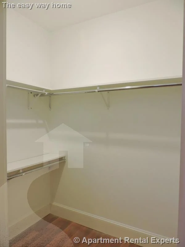 3 bed, 3 bath apartment for rent at 472 Green St Unit 1, Central Square — photo 10 of 16