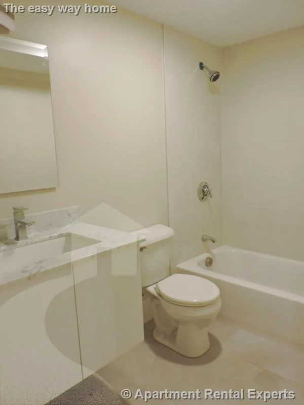 3 bed, 3 bath apartment for rent at 472 Green St Unit 1, Central Square — photo 13 of 16
