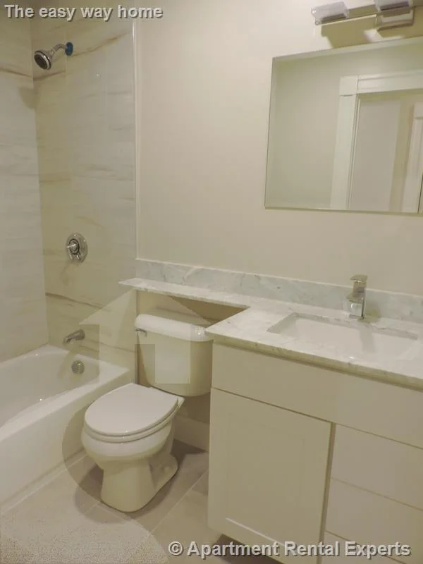 3 bed, 3 bath apartment for rent at 472 Green St Unit 1, Central Square — photo 7 of 16