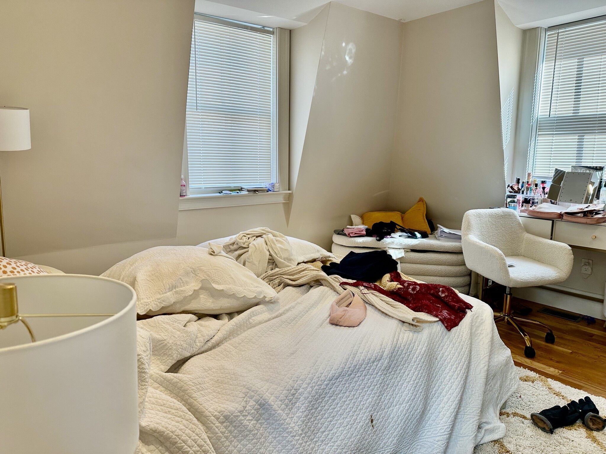 4 bed, 3 bath apartment for rent at 472 Green St Unit 2, Riverside — photo 14 of 29