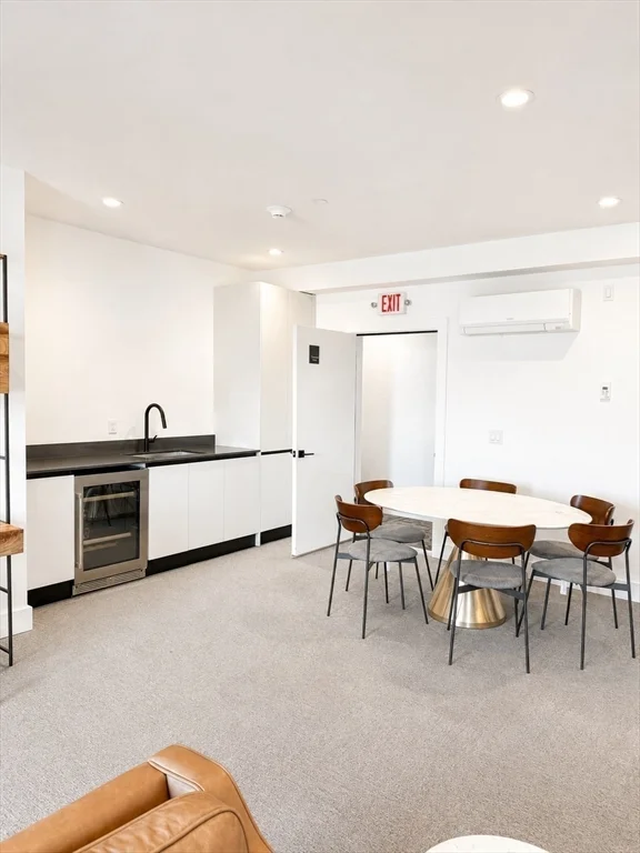 2 bed, 2 bath apartment for rent at 472 W Broadway Unit 301, South Boston — photo 13 of 17
