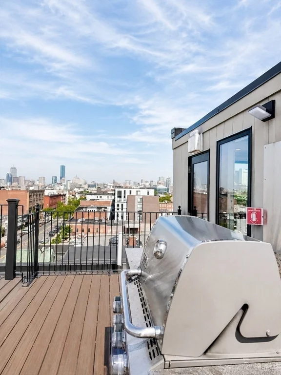 2 bed, 2 bath apartment for rent at 472 W Broadway Unit 301, South Boston — photo 12 of 17
