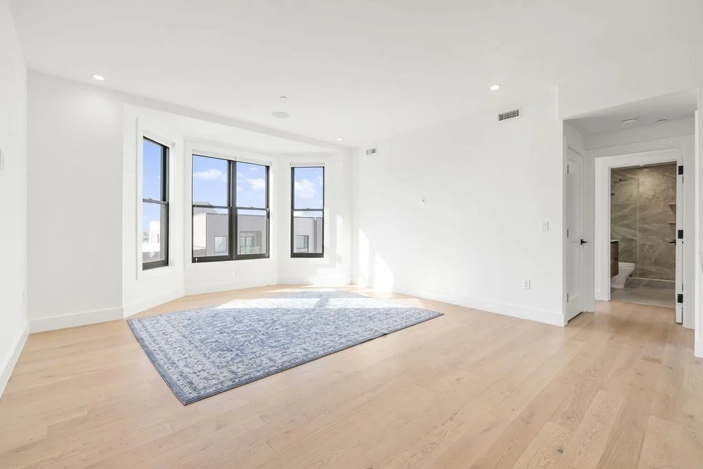 2 bed, 2 bath apartment for rent at 472 W Broadway Unit 501, South Boston — photo 2 of 27
