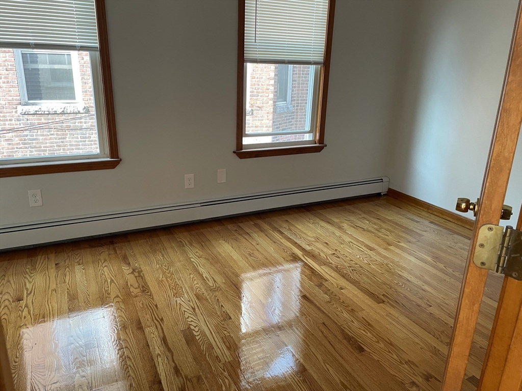 2 bed, 1 bath apartment for rent at 472 Windsor Unit 2L, Inman Square — photo 2 of 11