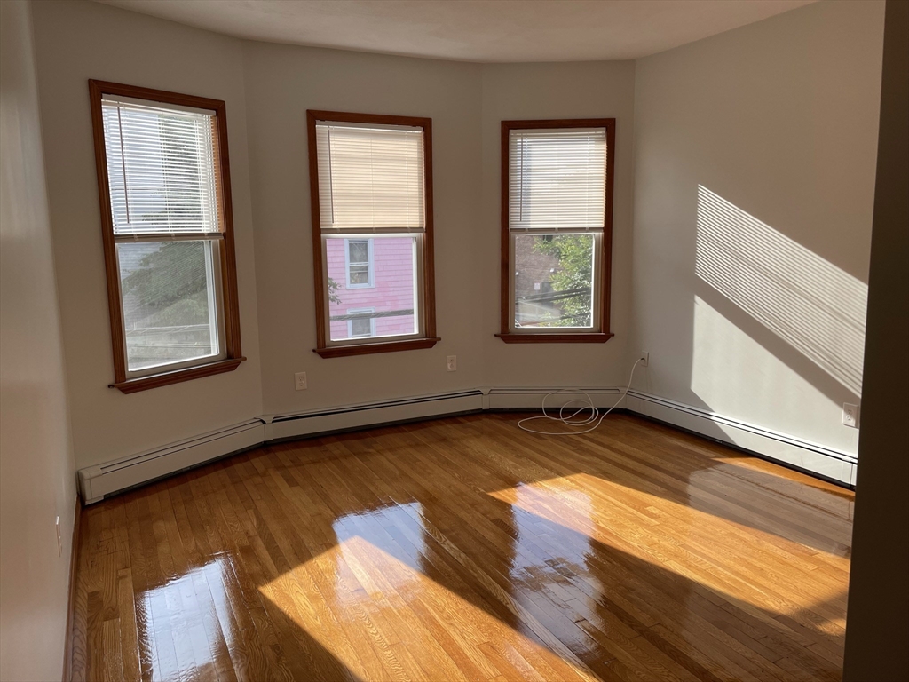 2 bed, 1 bath apartment for rent at 472 Windsor Unit 2L, Inman Square — photo 1 of 11
