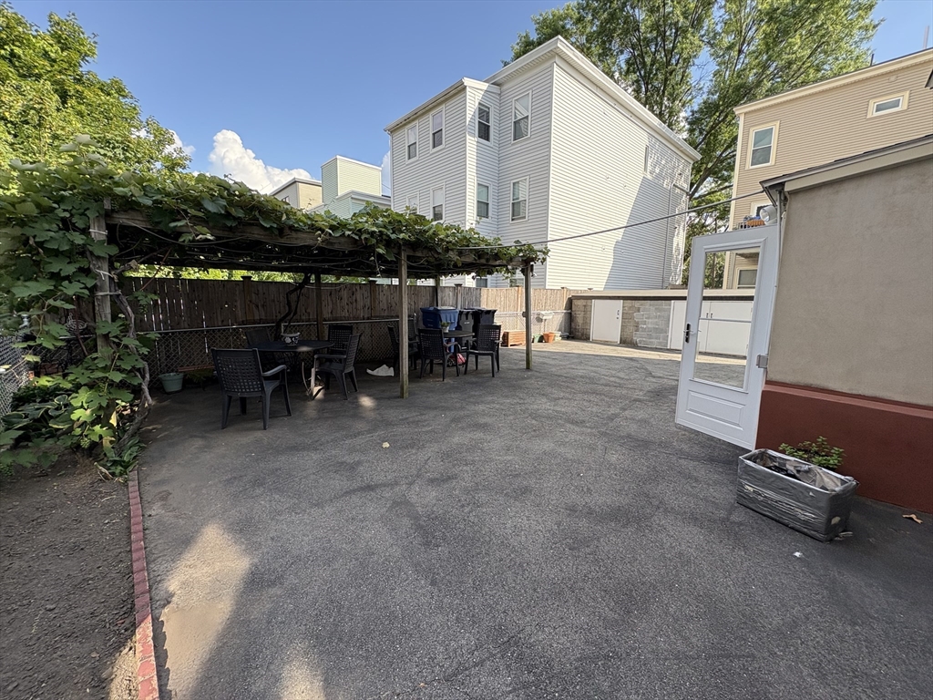 2 bed, 1 bath apartment for rent at 472 Windsor Unit 2L, Inman Square — photo 10 of 11