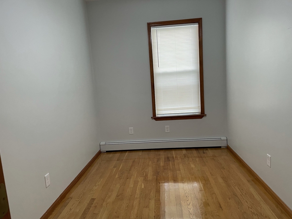 2 bed, 1 bath apartment for rent at 472 Windsor Unit 2L, Inman Square — photo 4 of 11